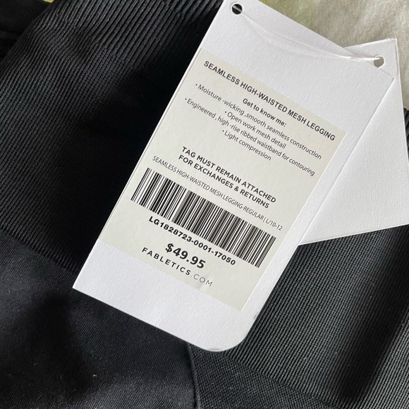 Fabletics seamless leggings NWT - Picture 2 of 2